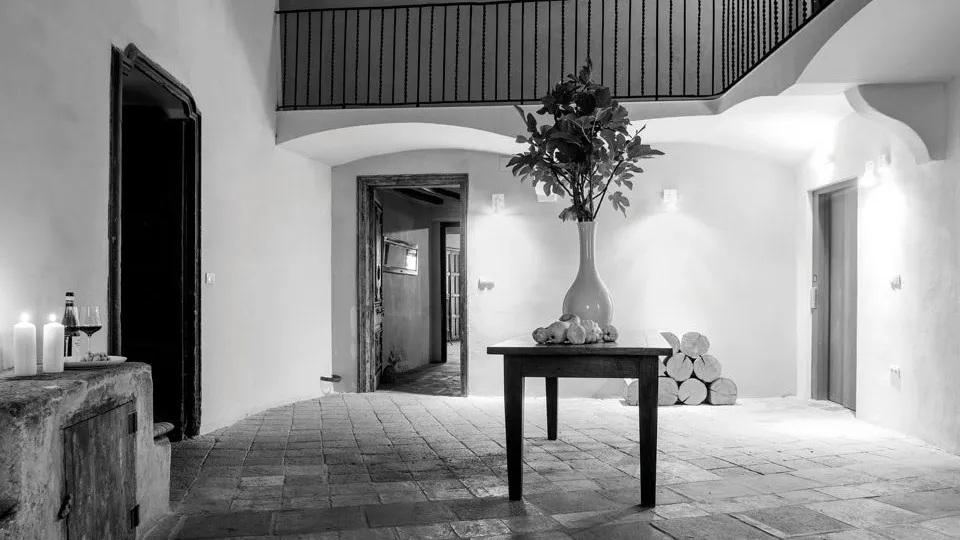 Cal compte priorat guesthouse interior lobby